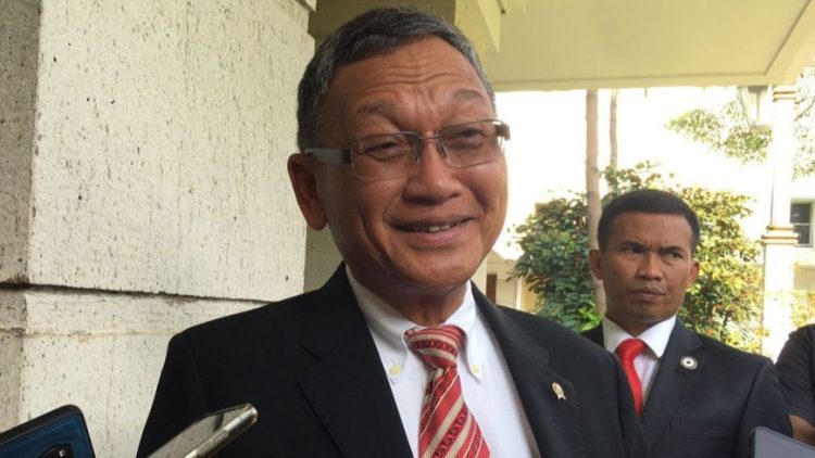 Arifin Tasrif Tanggapi Isu Reshuffle Kabinet: “Tunggu Saja”