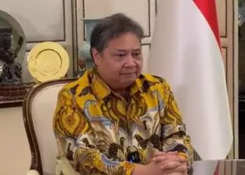 Airlangga Sindir Bahlil: “Kursinya Pak Kapolri saja Diambil”