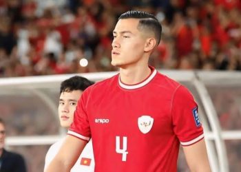 Jay Idzes Resmi Bertahan di Venezia FC: Siap Bertemu Mantan Bintang FC Barcelona