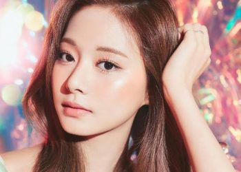 Tzuyu TWICE: Visual yang Sulit Ditiru, Menjadi Sorotan dalam Dunia Operasi Plastik