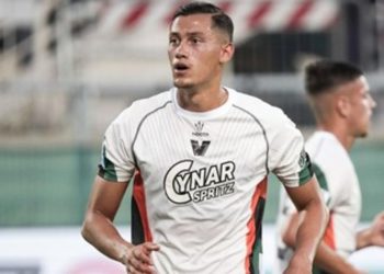 Jay Idzes Siap Bawa Venezia Keluar dari Zona Degradasi Sembari Menghadapi Tantangan Bersama Timnas Indonesia