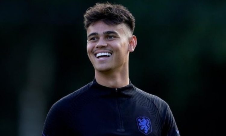 Jelang Laga Timnas Indonesia vs Jepang, Mees Hilgers Ungkap Kecintaannya pada Seblak