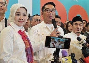 Kalah di Pilgub DKI, Guntur Romli Sarankan Ridwan Kamil Pulang ke Bandung