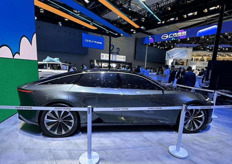 Toyota Luncurkan Mobil Listrik bZ7 dengan Desain Mewah dan Futuristik