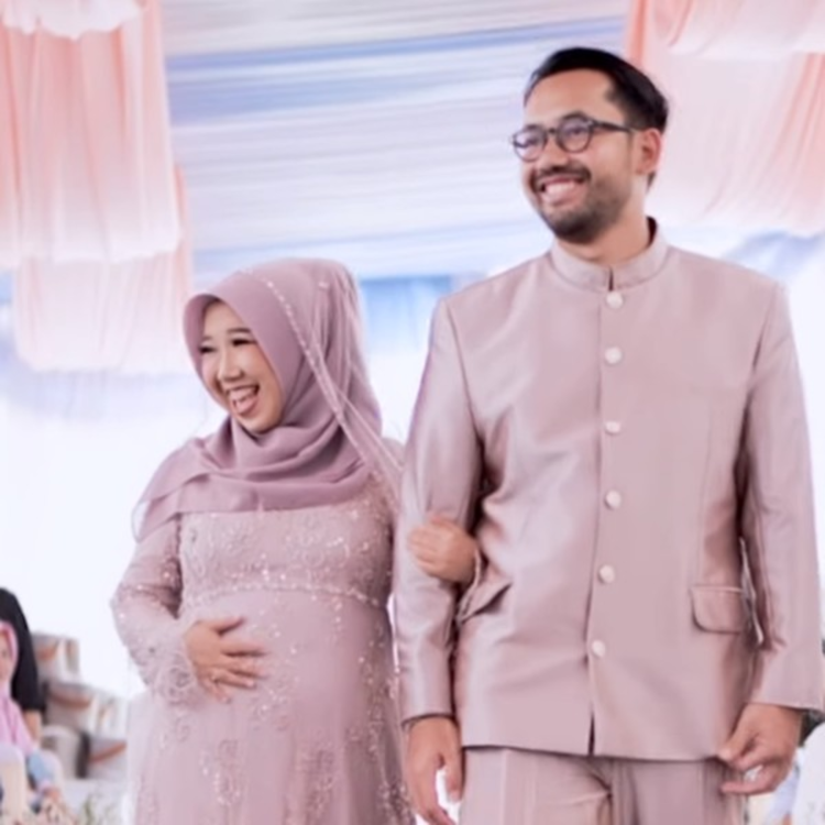 Kiky Saputri Ceritakan Perjalanan Kehamilannya: Ngidam Cilok hingga Hal Aneh Lainnya!