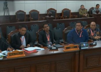 MK Curigai SKPI Aries Sandi, Perintahkan Bukti Pendidikan Lengkap di Sidang Berikutnya