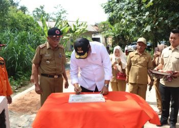 Bupati Musa Ahmad Resmikan Jembatan Baru di Kampung Terbanggi Besar