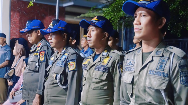 Wabup Lampung Tengah Hantarkan Jenazah Pj. Sekda Kusuma Riyadi ke Peristirahatan Terakhir