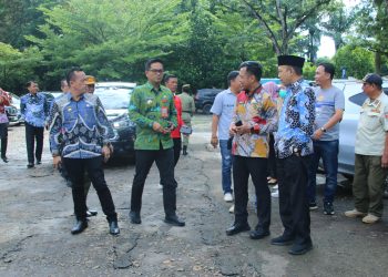 Plh. Bupati Lampung Utara Sidak Pasar dan Bulog, Pastikan Ketersediaan Pangan Jelang Ramadhan