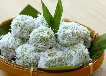 Cara Membuat Klepon Ketan Isi Gula Merah yang Legit