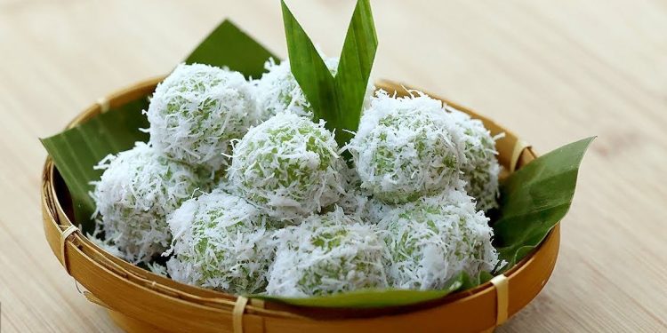 Cara Membuat Klepon Ketan Isi Gula Merah yang Legit