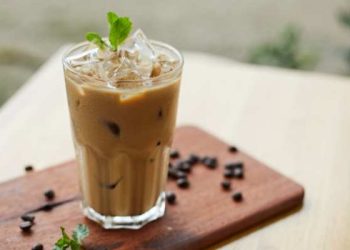 Es Kopi Susu Gula Aren, Minuman Segar yang Lagi Tren