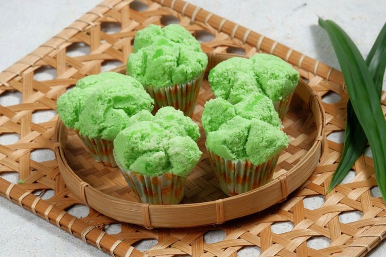 Bolu Kukus Pandan Mekar yang Lembut dan Wangi