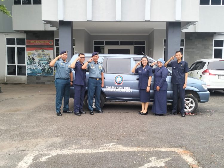 Wujud Pengabdian, Lanal Lampung Hibahkan Kendaraan Operasional untuk Tingkatkan Kualitas Pendidikan Yayasan Hang Tuah