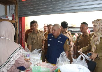 Tim Monitoring Cek Harga Kebutuhan Pokok Jelang Ramadan dan Idulfitri