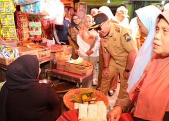 Wakil Bupati Lampung Selatan Tinjau Pasar Inpres Kalianda Jelang Ramadan, Pantau Harga dan Ketersediaan Pangan