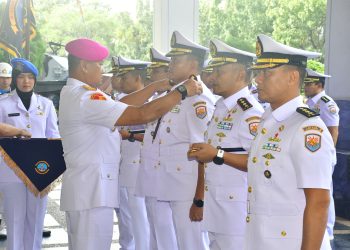 Tongkat Komando Danlanal Lampung Resmi Berganti