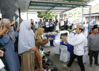 Safari Ramadan di Rajabasa, Pemkab Lampung Selatan Salurkan Bantuan dan Gelar Pasar Murah