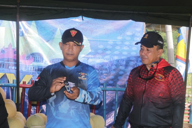 Danbrigif 4 Mar/BS Pimpin Panen Melon di Yonif 7 Mar: Wujud Nyata Ketahanan Pangan