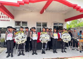 Polri Anugerahi Kenaikan Pangkat Anumerta untuk Tiga Anggota Polda Lampung yang Gugur dalam Tugas