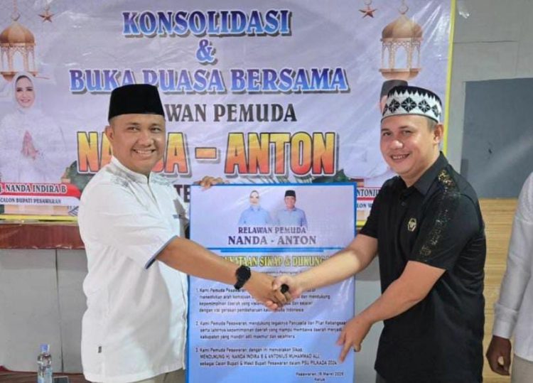 Relawan Pemuda Nanda Indira-Antonius Muhammad Ali menggelar kegiatan konsolidasi dan buka bersama dengan Calon Wakil Bupati Pesawaran, Antonius Muhammad Ali, di Café Foodcourt Adul Kedondong