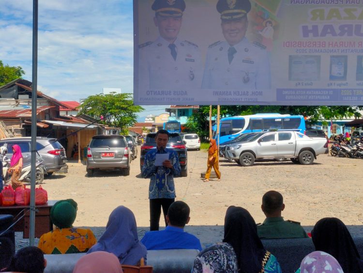Pemkab Tanggamus Gelar Pasar Murah Bersubsidi, Warga Sambut Antusias