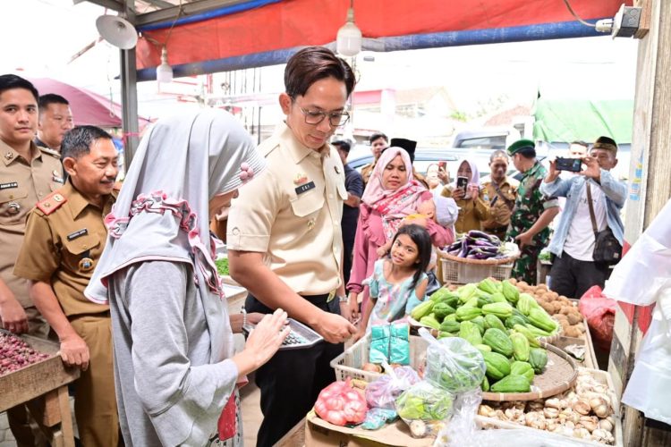 Harga Bahan Pokok di Lampung Selatan Stabil, Bupati Egi Pastikan Ketersediaan Aman Jelang Idulfitri
