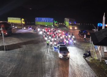 Polisi Kawal Pemudik Sepeda Motor: Menjamin Keamanan Perjalanan Lebaran 2025