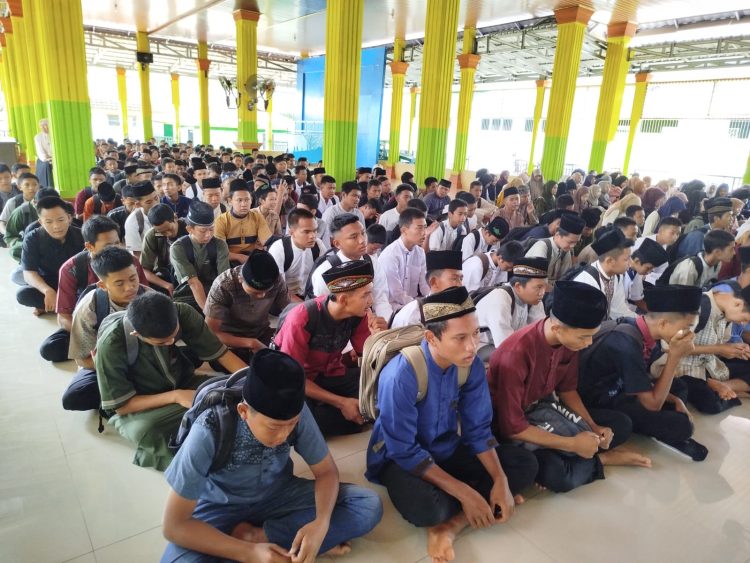 SMKN 3 Kotabumi Gelar Pesantren Ramadhan 1446 H, Bentuk Karakter Religius Siswa