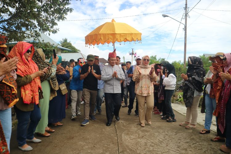 Sekura Cakak Buah, Tradisi Lebaran yang Penuh Keakraban di Lampung Barat