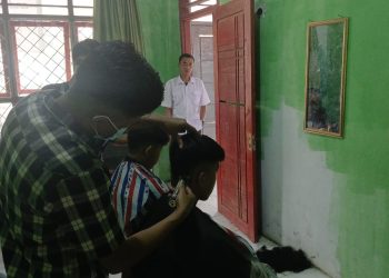 SMAN 1 Kebun Tebu Tertibkan Siswa Lewat Cukur Rambut Massal, Sekaligus Dorong UMKM Lokal