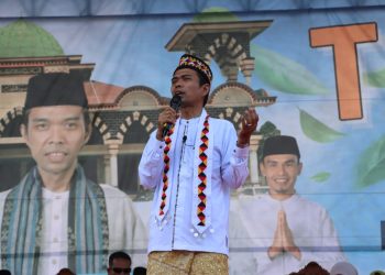 Tabligh Akbar di Tanggamus, Ustadz Abdul Somad Kupas Lima Jalan Menuju Surga