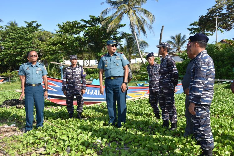 Danlanal Lampung Jalin Sinergi dengan Pemkab Pesisir Barat, Kunjungi Posal Bengkunat