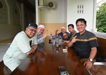 Tugu Adipura Jadi Titik Nyala Solidaritas Palestina: FKPP dan Ratusan Santri Serukan Aksi Damai