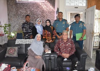 Jelang HUT ke-60, Lanal Lampung Tabur Kepedulian Lewat Anjangsana