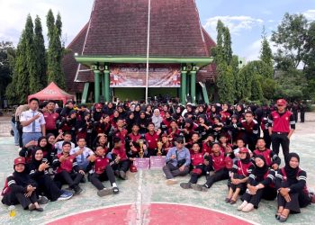 Gemilang di Garda Fair 2025, SMA Negeri 2 Kalianda Boyong Dua Piala Sekaligus