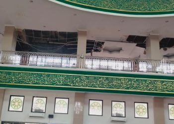 Masjid Asma’ul Husna Islamic Center Pringsewu Butuh Sentuhan Serius: Plafon Bolong, Taman Mengering