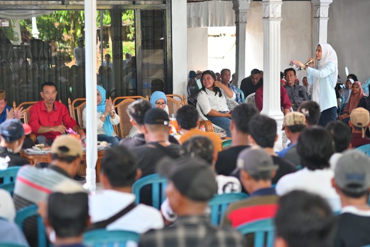 Deklarasi Meriah di Sukaraja: Ratusan Warga Nyatakan Dukungan untuk Nanda-Anton Jelang PSU Pesawaran