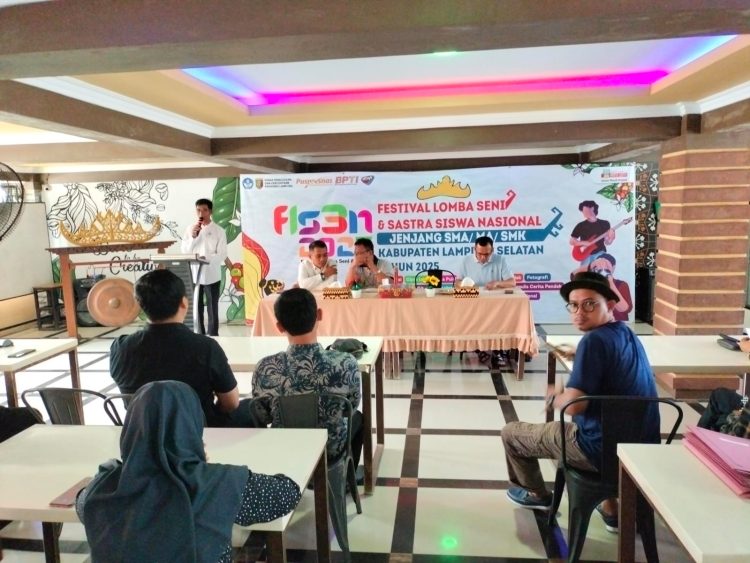 FLS3N Lampung Selatan 2025 Bergeliat, 253 Pelajar Unjuk Kreasi Seni dan Sastra