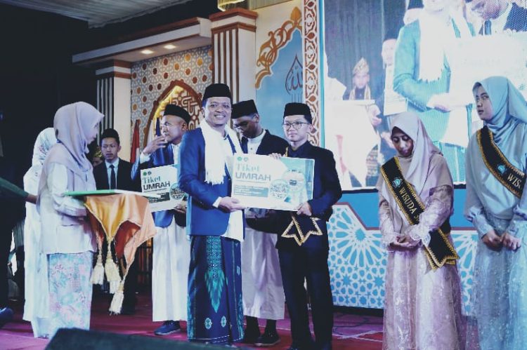 Bupati Pringsewu Hadiri Haflah Takhrij IMBOS: Dorong Santri Jadi SDM Unggul dan Religius