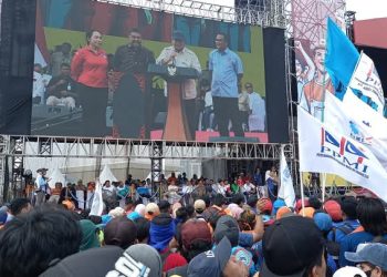 Nyanyian Internasionale di Monas: Prabowo, Buruh, dan Janji yang Harus Dibayar