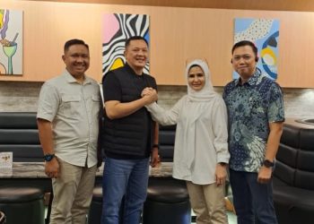 “Mengejutkan! Aries Sandi Resmi Dukung Nanda-Anton di PSU Pesawaran: Serukan Kemenangan Nomor 02”