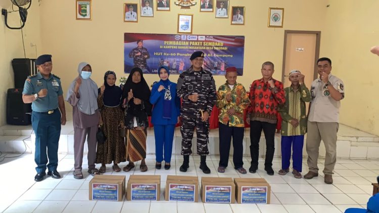 Lanal Lampung Berbagi Kasih, Tebar Sembako di Dua Desa Jelang HUT ke-60