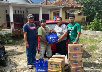 Pemkab Tanggamus Salurkan Bantuan untuk Korban Angin Puting Beliung di Pekon Teratas