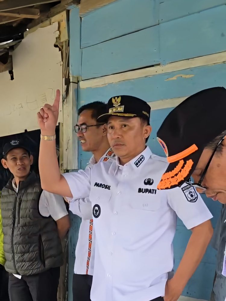 Bupati Parosil Mabsus Tanggapi Cepat Dampak Longsor di Pajar Bulan