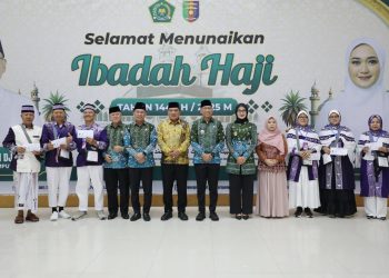 Setiap Jamaah Haji Lampung Terima Uang Saku Rp1 Juta dari Gubernur Mirza, Dukungan Nyata untuk Ibadah Lebih Nyaman