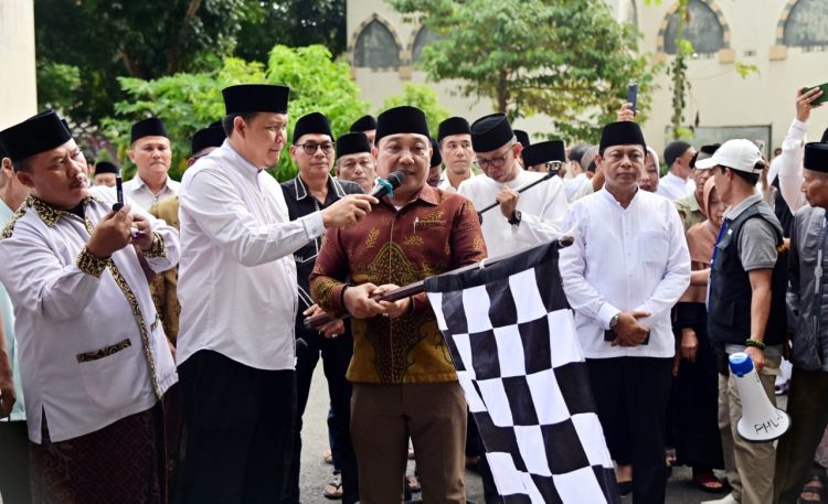 Wabup Lampung Selatan Lepas 105 Calon Haji Gelombang Kedua dari Kalianda
