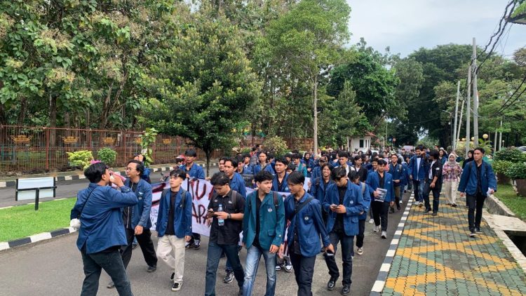 Dekan FEB Unila Diduga Bungkam Kasus Kekerasan Ormawa, Mahasiswa Gelar Aksi Protes