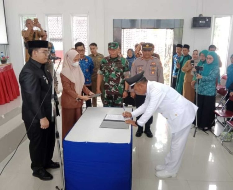 Supendi Resmi Jabat Pj Kepala Desa Bangunan, Camat Palas Dorong Kepemimpinan Kolaboratif