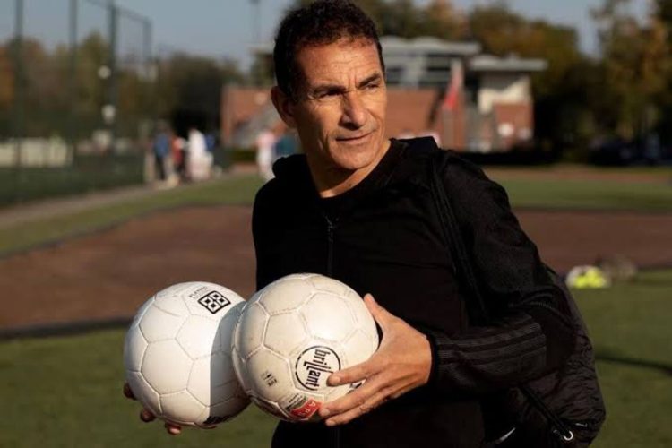 Gerald Vanenburg Siapkan Dua Senjata Timnas U-23: Total Football atau Serangan Sayap?